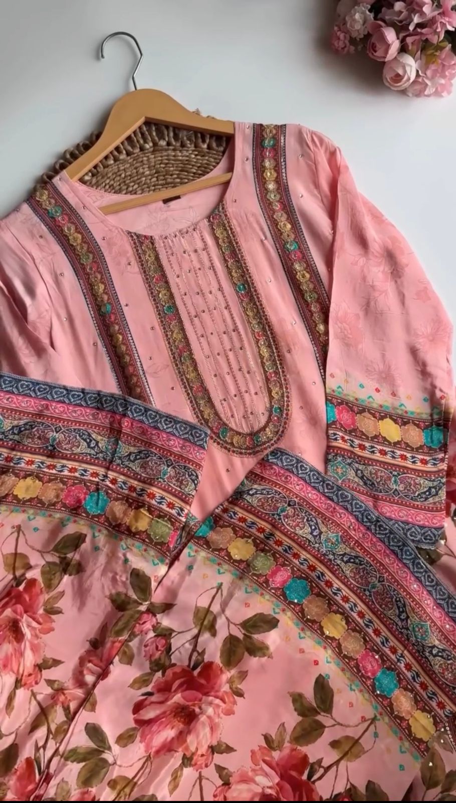 Zareen Women Embroidered 3pc Dress