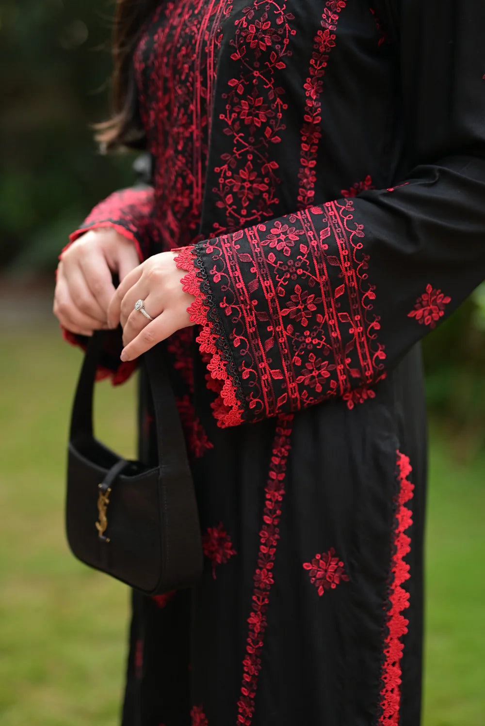EMBROIDERED LAWN SUIT