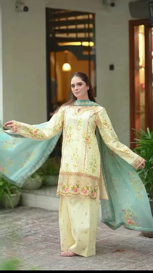 CREAM COLOR EMBROIDERED SUIT