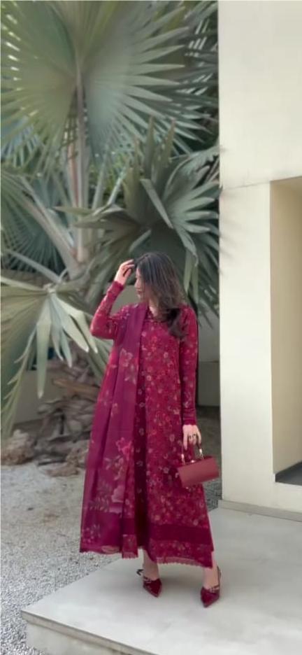 BEAUTIFUL RED EMBROIDERED 3PC SUIT