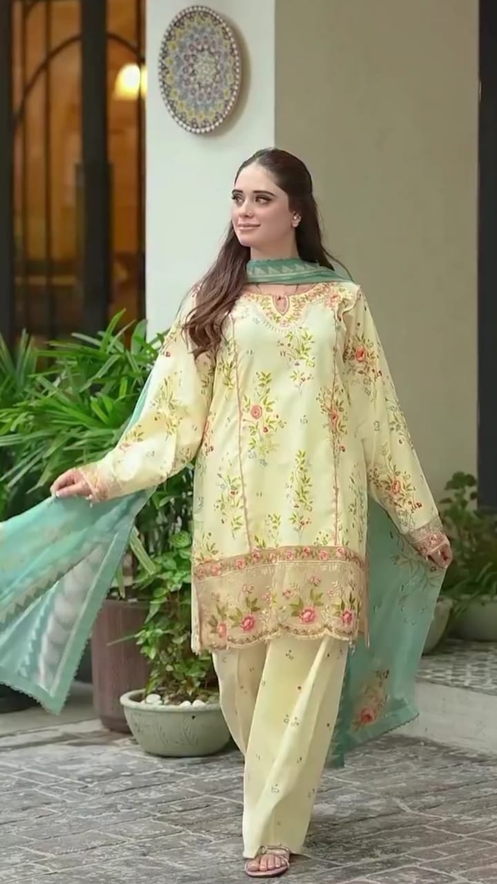 CREAM COLOR EMBROIDERED SUIT