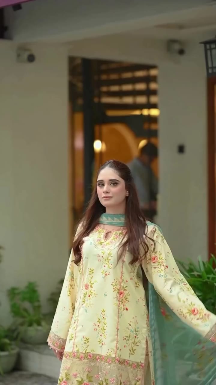 CREAM COLOR EMBROIDERED SUIT