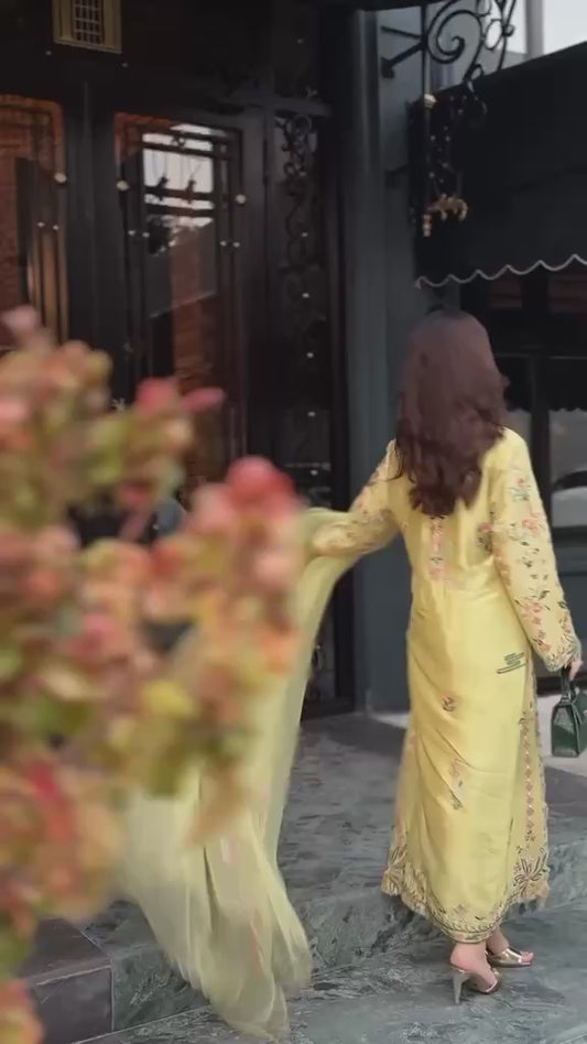 Women Embroidered 3 Pcs Dress