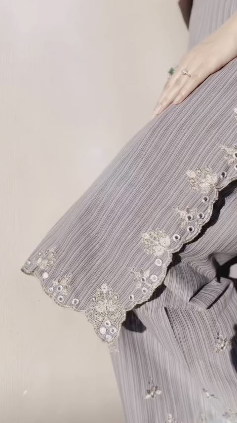 EMBROIDERED 3PC SUIT